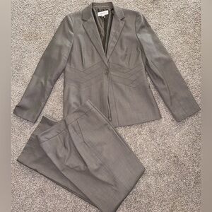 Calvin Klein taupe Women’s Suit sz 10